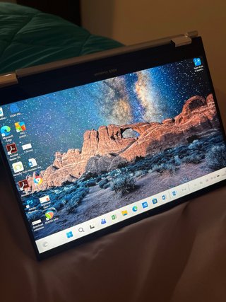 Ordenador portátil Asus Vivobook gris
