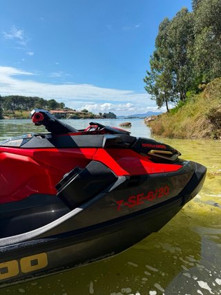 Sea Doo RXT 300 - Moto Acuática