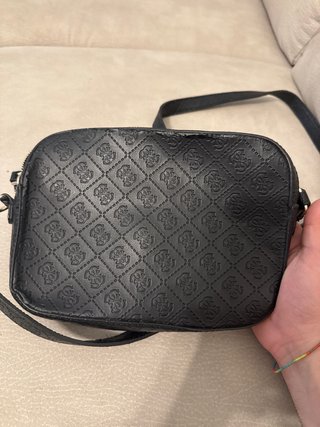 Borsa Guess nera trapuntata