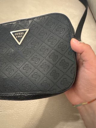 Borsa Guess nera trapuntata