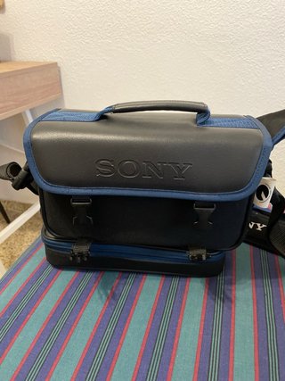 Sony Handycam videoHi8 330x Digital Zoom