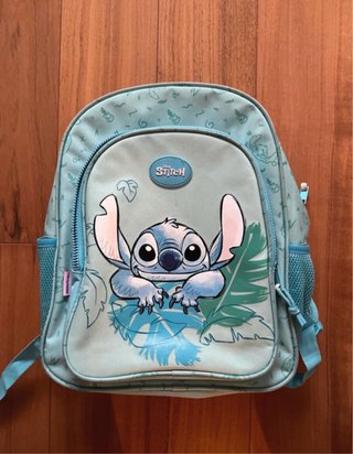 Mochila infantil azul con Stitch