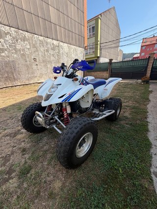 Suzuki LTZ 400