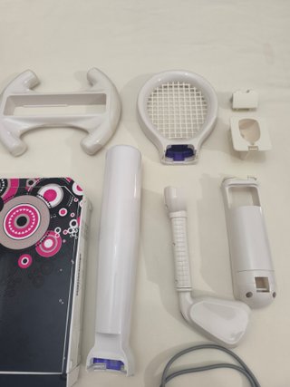 Pacchetto Nintendo Wii con Controller, Gioco e Accessori