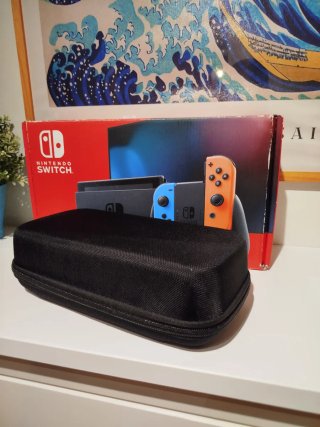 Nintendo Switch V2+Mario Kart 8 Deluxe+Hogwarts