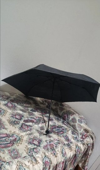 Paraguas H&M Negro Plegable