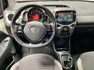 Toyota Aygo 1.0 70 x-play