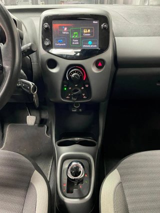 Toyota Aygo 1.0 70 x-play