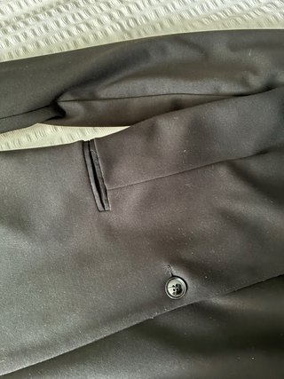 Lote Ropa: Chaqueta Negra y Sudadera Morada