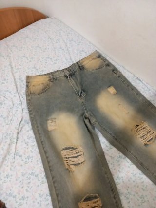 Jeans baggy strappati taglia XL