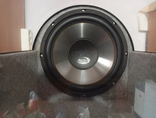 Cajón Subwoofer 700W 12 Pulgadas