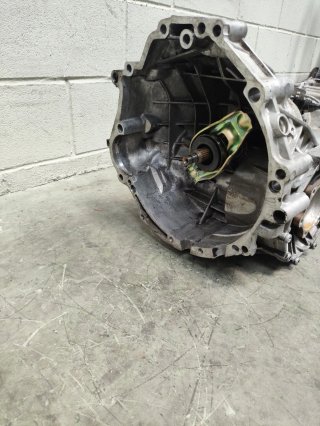 Caja de cambios 4*4 Audi A4 1.8 turbo de 2005.
