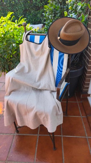 Vestido midi lino tirantes negro