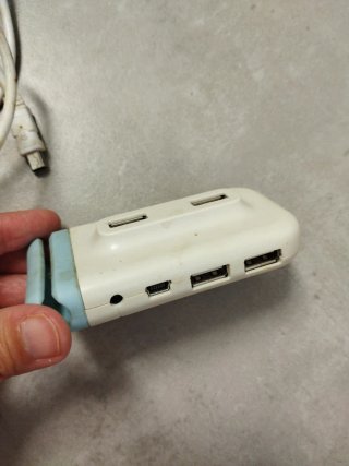 Hub USB 4 puertos y 3 adaptadores antiguos
