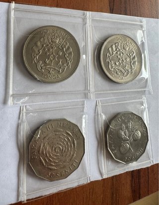 Lote 22 monedas Tonga. Todas KM diferentes.