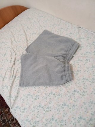 Pantaloncini grigi taglia M