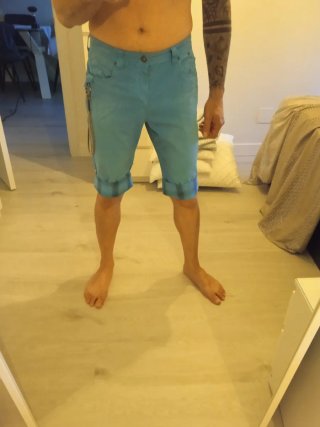 Pantalón corto hombre azul