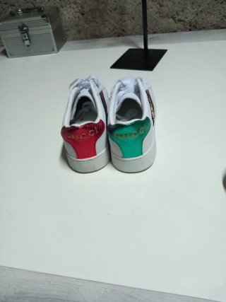 Zapatillas Gucci Blancas y Rojas