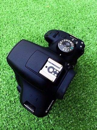 Canon EOS 2000D Kit EF-S 18-55mm III