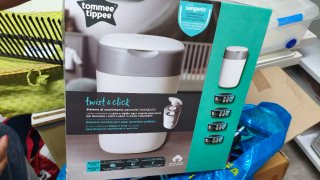 Contenedor de pañales Tommee Tippee Twist & Click