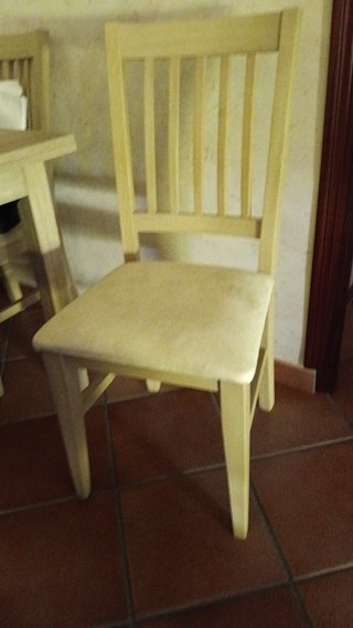 Mesa extensible comedor + 4 sillas madera
