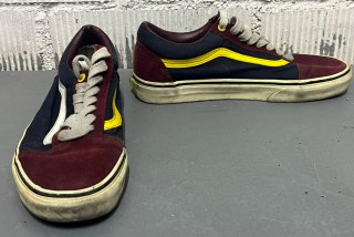 Deportivas Vans granates y negras