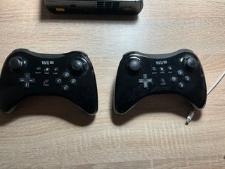 Nintendo Wii U Nera + Controller
