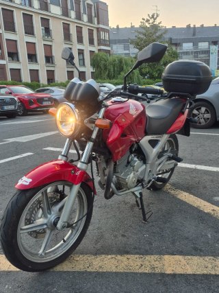 Honda CBF 250 - 2004. Vitoria-Gasteiz