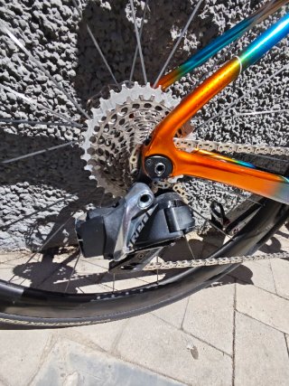 Giant TCR SL 2025 SRAM Red