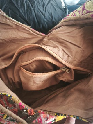 Bolso Multicolor con Flecos