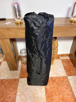 Cama de camping plegable gris