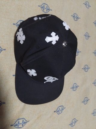 Gorra Chrome Hearts Negra y Blanca