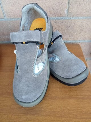 Scarpe antinfortunistiche grigie Tg 35