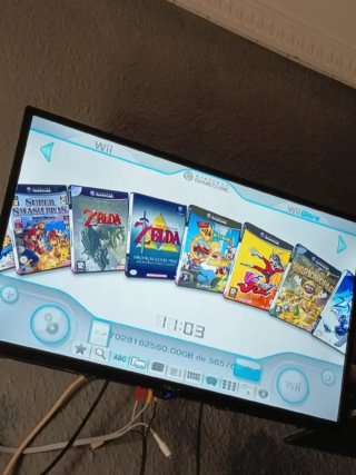 Nintendo Wii Completa Verde y Blanca
