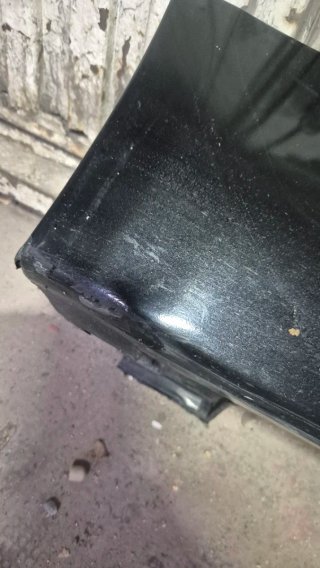 Talonera Derecha BMW E60 2005 Negra