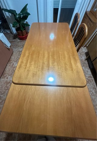 Mesa de comedor extensible de madera