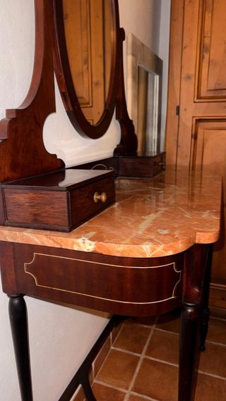Conjunto habitación madera antiguo