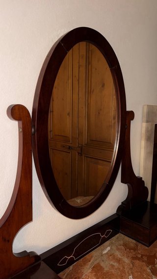 Conjunto habitación madera antiguo