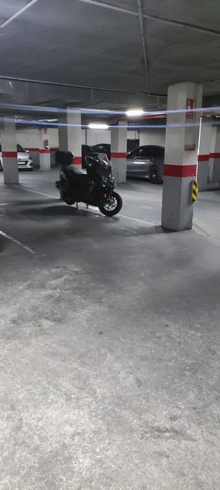 Garaje en venta en Fraternidad en Elda