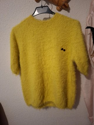 Jersey Amarillo Peludo