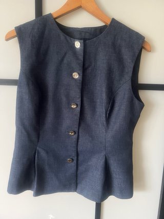 Conjunto Zara chaleco y pantalón azul