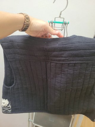 Chaleco Mango bordado negro