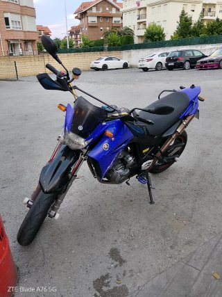 Yamaha XT 660X Supermotard Azul