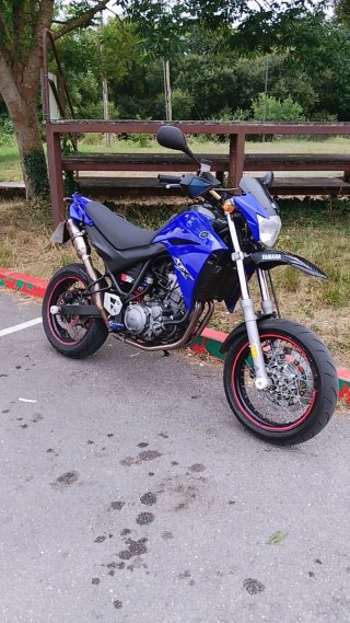 Yamaha XT 660X Supermotard Azul