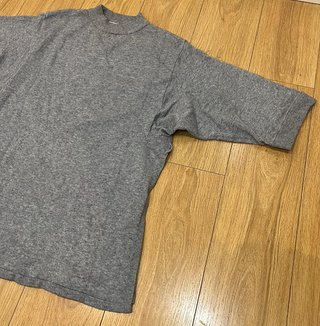 Jersey gris cuello redondo oversize