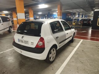 Renault Clio 2003