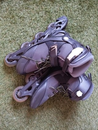 Patines en línea talla 42 + bolsa