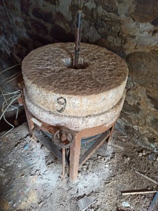 Molino de piedra para cereal