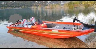 Bassboat Bass Tracker 17 pies