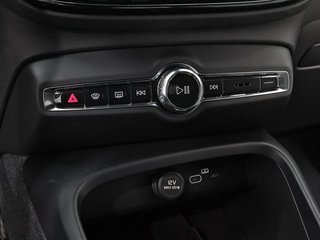 Volvo XC40 2.0 B3 G Core Auto